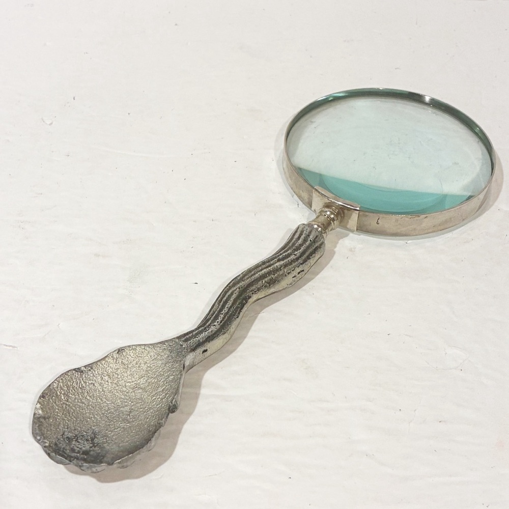 Magnifying Glass Silver Toned Large Glass! Large Handle Sea Shell - Picture 4 of 4